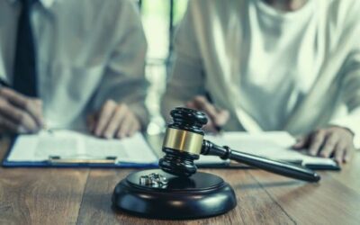Wyrok rozwodowy – co musi, a co tylko może zawierać?